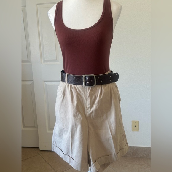 jurassic World Pants - Jurassic World Shorts Women Size XL Khaki Tan Chino Her Universe Dinosaurs T Rex